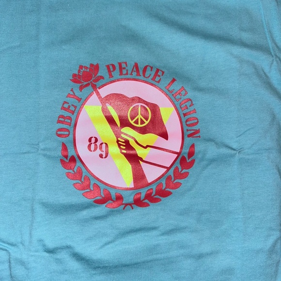 Obey Tee. M - Picture 7 of 8